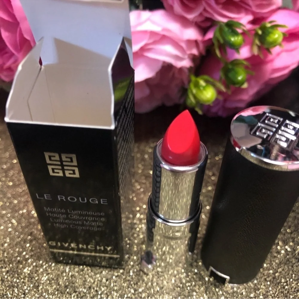 💋 Guerlain KISSKISS + Givenchy LIPSTICK + GIVENCHY LE ROUGE LIPSTICK 304